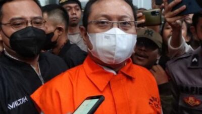 KPK Resmi Tahan Sekretaris MA Hasbi Hasan