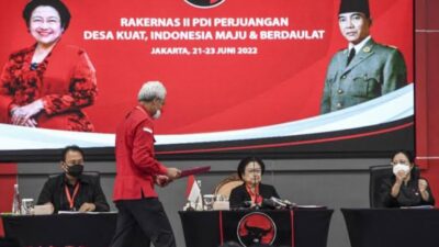 Tanggapi Isu Prabowo – Ganjar, PDIP Tutup Kemungkinan Ganjar Jadi Cawapres