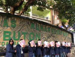 Mahasiswa di Sultra Bergerak Edarkan Ribuan Selebaran Bertuliskan “Reformasi Dikhianati”