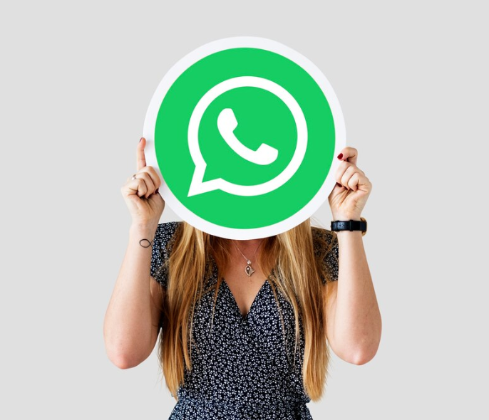 Cara mengembalikan chat WhatsApp yang terhapus.