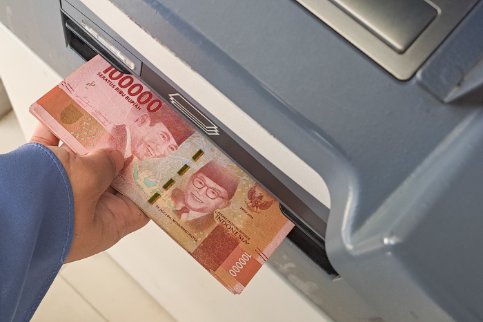 Tips kartu ATM tidak kebobolan.