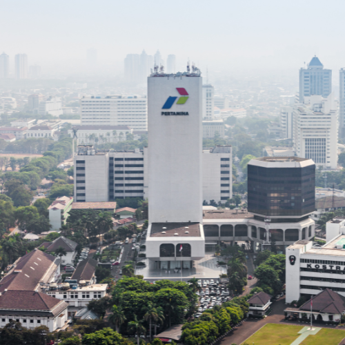 PT Pertamina: daftar harga BBM di SPBU Pertamina, Shell, dan BP (foto canva)