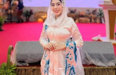 Penyanyi Teh Kanaya Meninggal Dunia Usai Berjuang Melawan Kanker