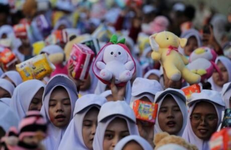 Mahasiswa Baru Umsura Kumpulkan Bantuan untuk Korban Bencana NTT