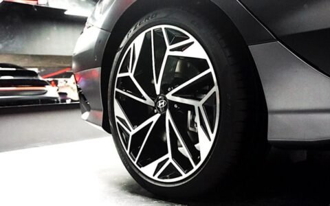 Daftar Harga Ban Mobil Listrik di Indonesia Mulai Rp700 Ribuan