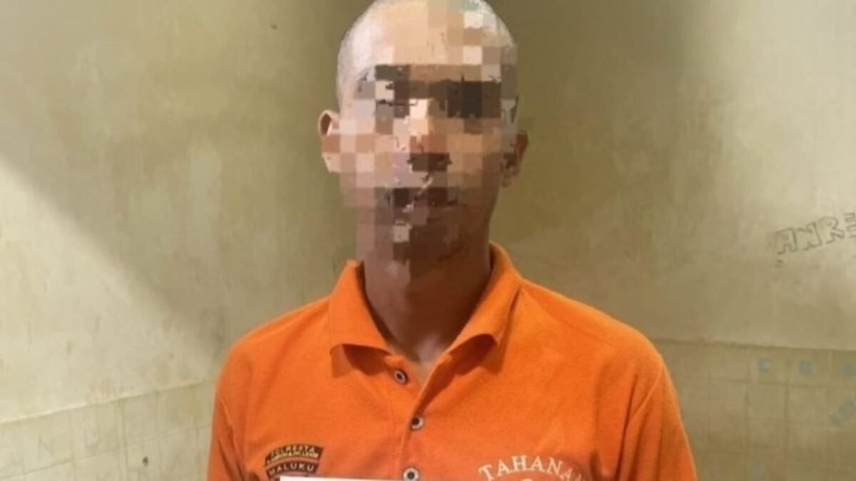 Oknum Polisi Polda Maluku Ditahan Usai Jambret Kalung Emas di Ambon